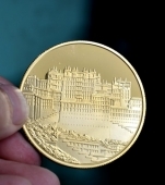 西藏拉薩布達(dá)拉宮純金紀(jì)念章